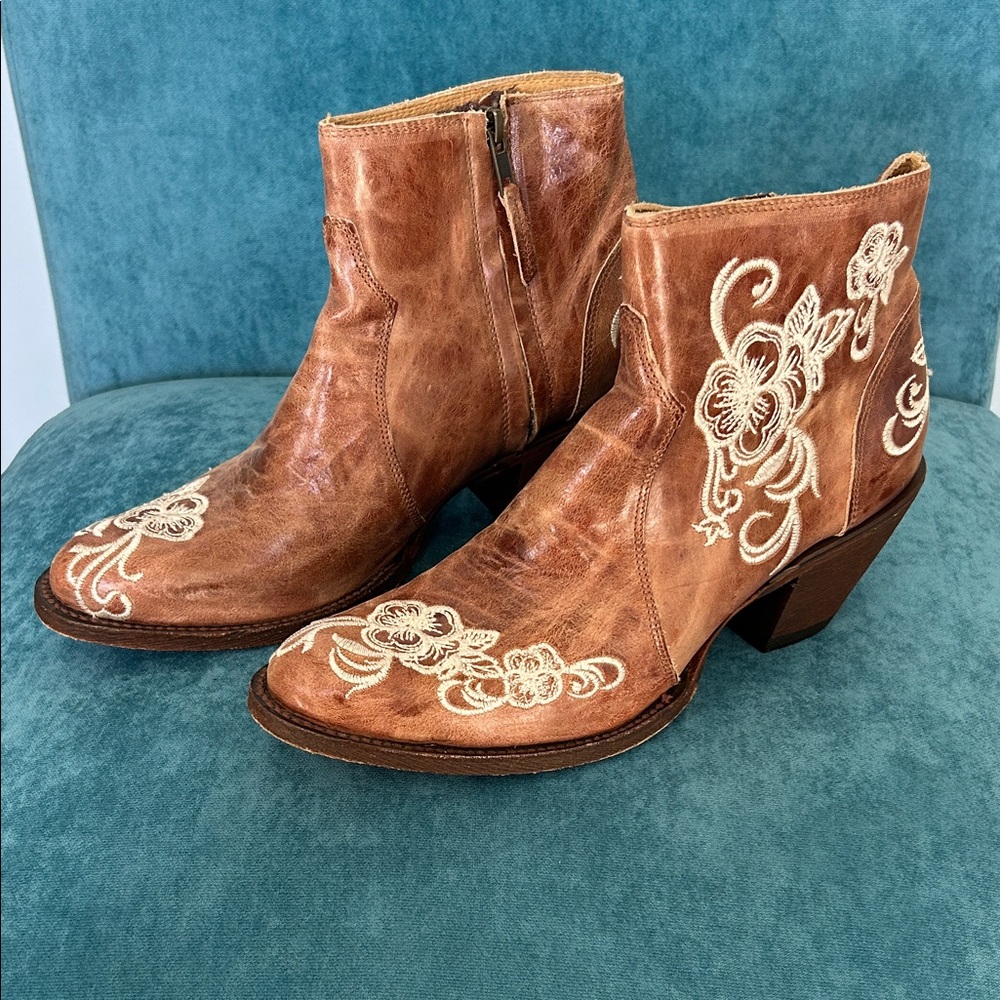 Shyanne Floral Embroidered Tan Ankle Boots